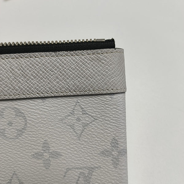 DISCOVERY Monogram Coated Canvas White