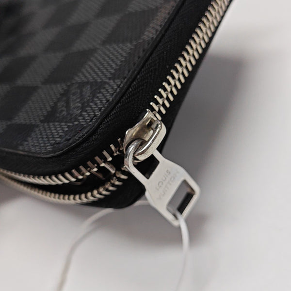 ZIPPY Damier Graphite Coated Canvas Gray Wallet