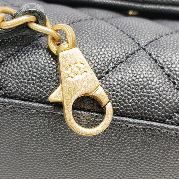 COCO HANDLE Medium Quilted Grained Calfskin Black