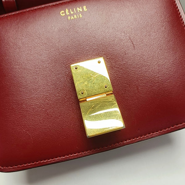 Authenticated pre-owned CLASSIC BOX Mini Calfskin Red - Crossbody Bag at Looply