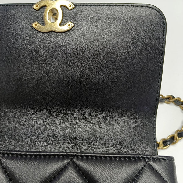 Quilted Lambskin Shoulder Bag Black