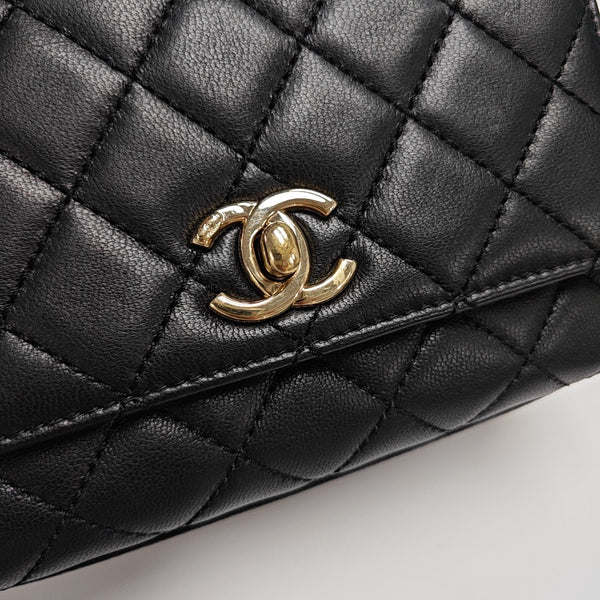 COCO HANDLE Mini Cordero Acolchado Negro
