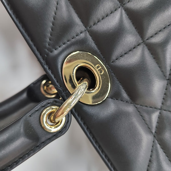 Lady D-Sire Medium Cannage Calfskin Black
