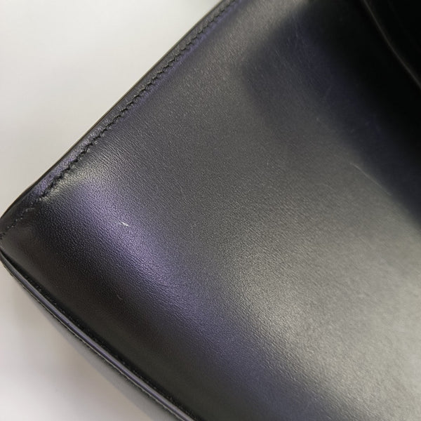 MANHATTAN Medium Calfskin Black