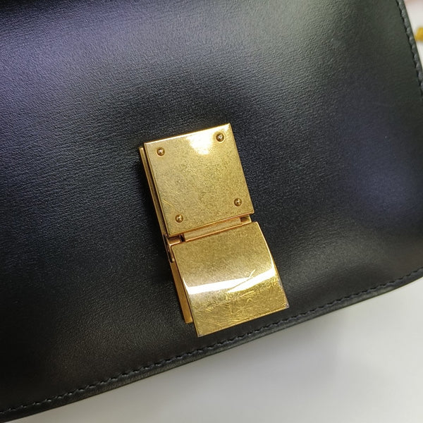 CLASSIC BOX Mini Calfskin Black