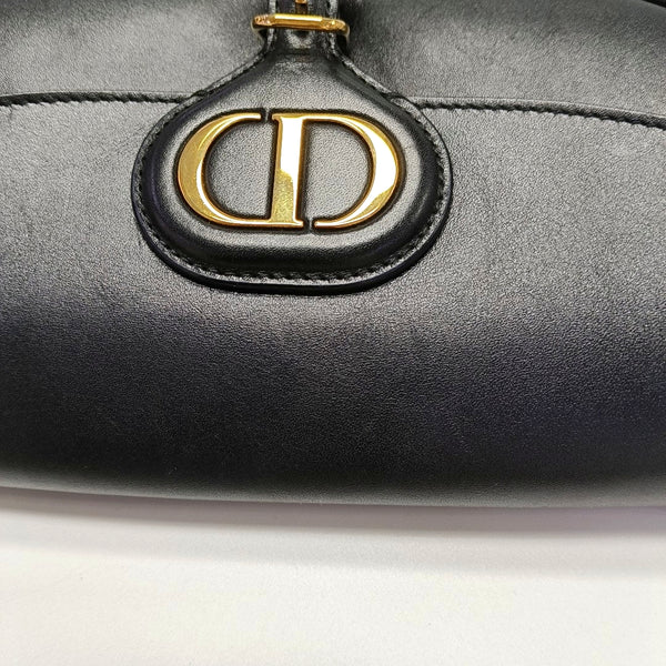 Authenticated pre-owned Bobby Calfskin Black - Shoulder Bag at Looply