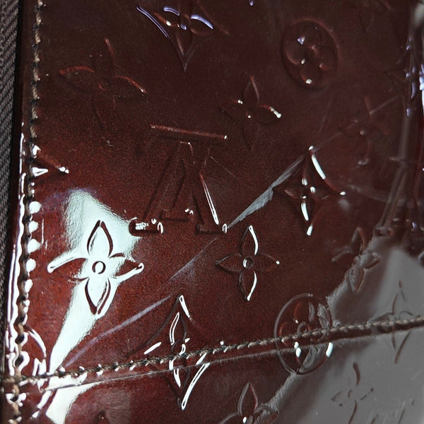 Authenticated pre-owned PEGASE 45 Patent Leather Burgundy - Luggage at Looply