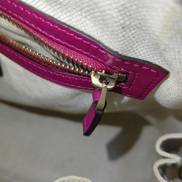 Authenticated pre-owned Microguccissima Monogram Patent Leather Pink - Shoulder Bag at Looply