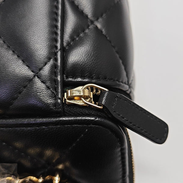 VANITY CASE Small Quilted Lambskin Black