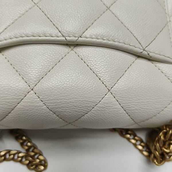 CLASSIC FLAP Small Quilted Grained Calfskin White