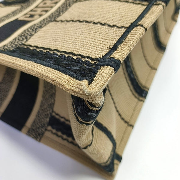 Authenticated pre-owned Book Tote Medium Canvas Multicolor - Tote Bag at Looply