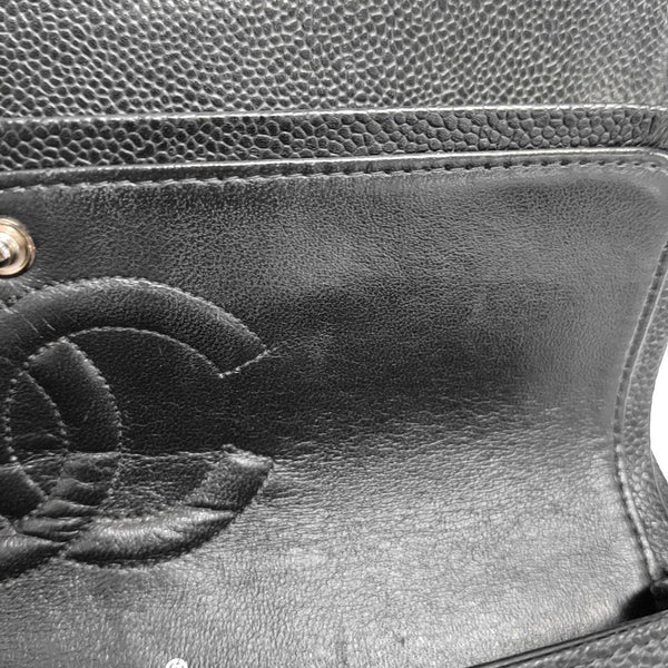 CLASSIC FLAP Medium Quilted Grained Calfskin Black
