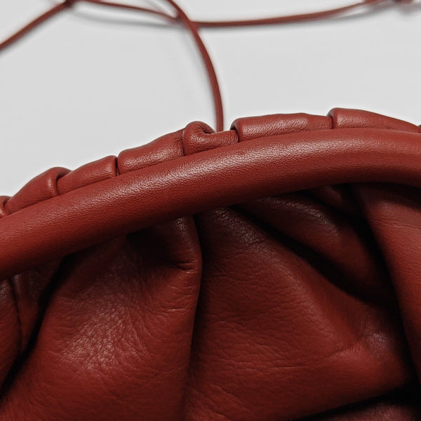 The Pouch Mini Calfskin Red