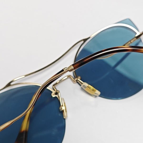 Gafas de sol sintéticas azules