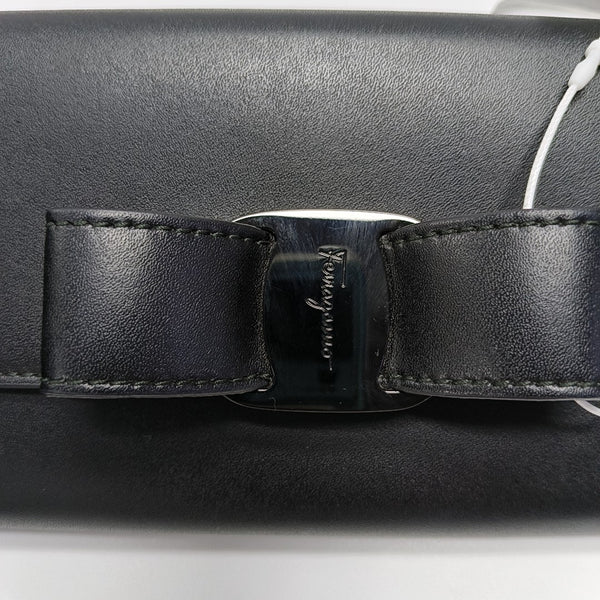 Vara Calfskin Black Wallet