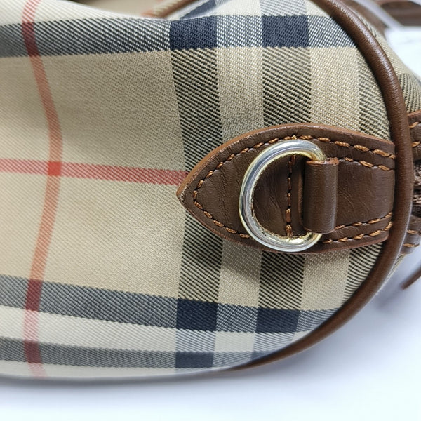 Canvas Brown