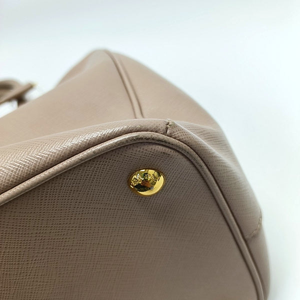 Authenticated pre-owned Galleria Extra Large Saffiano Calfskin Pink - Top Handle Bag at Looply