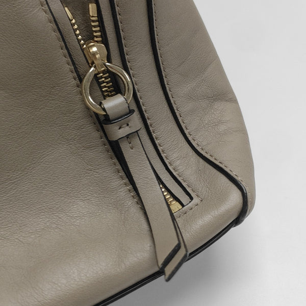 Faye Medium Calfskin Gray