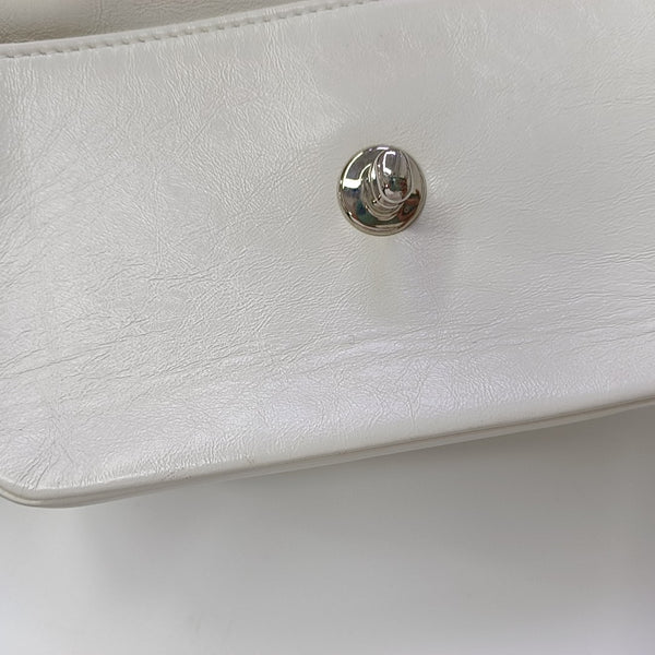 CLASSIC FLAP Mini Quilted Calfskin White