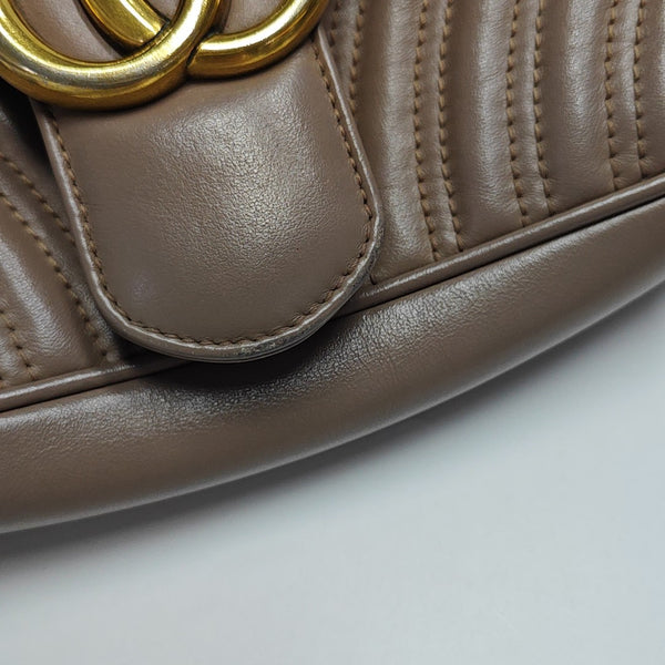 GG Marmont Medium Quilted Calfskin Beige