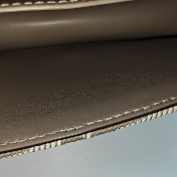 Baguette Canvas Beige