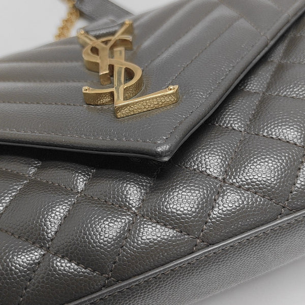 ENVELOPE Small Quilted Calfskin Gray