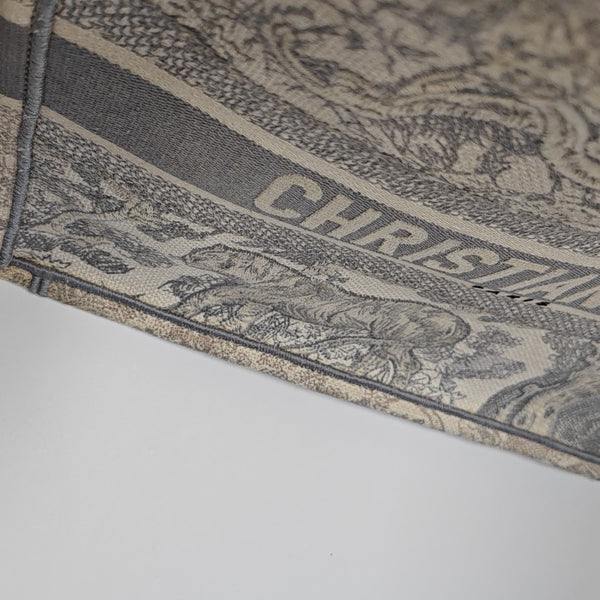 Book Tote Medium Fabric Gray