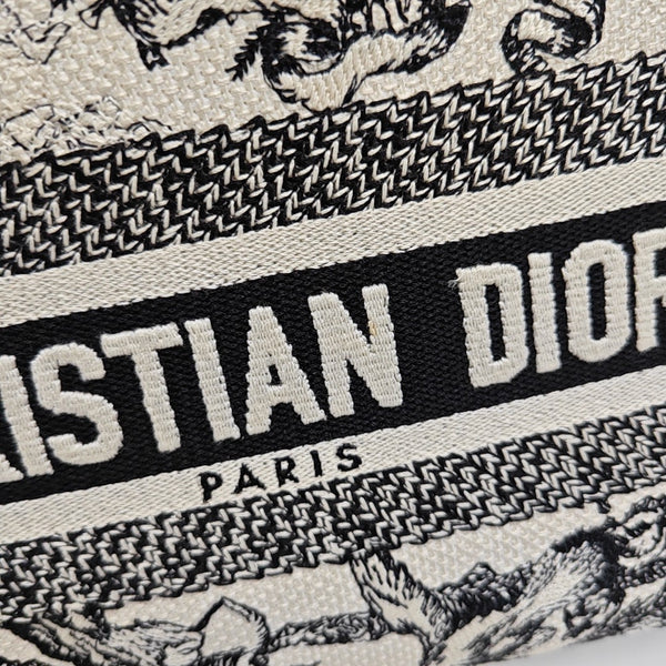 Lady Dior Medium Fabric Beige