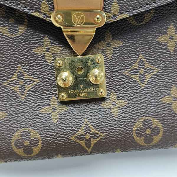 MÉTIS MM Monogram Coated Canvas Brown