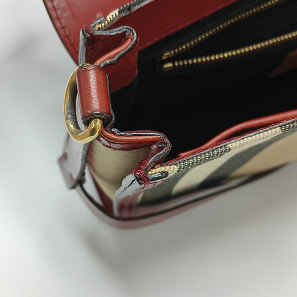 Abbott Medium Calfskin Red
