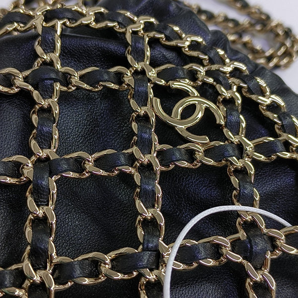 ROUND Quilted Lambskin Black