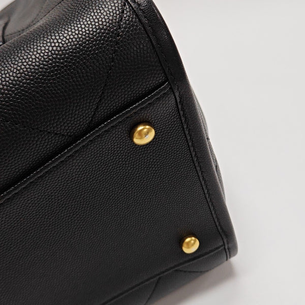 Quilted Grained Calfskin Tote Bag Black