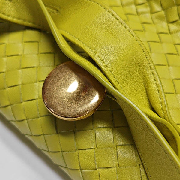BV Fold Lambskin Green
