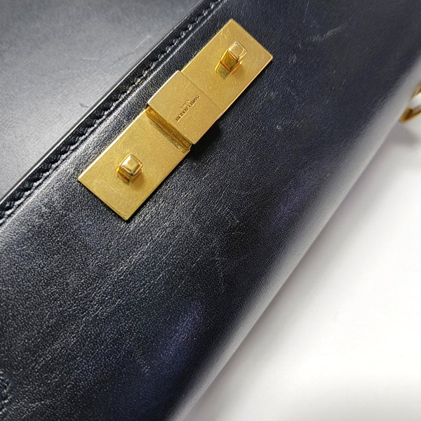 Authenticated pre-owned MANHATTAN Mini Calfskin Black - Shoulder Bag at Looply