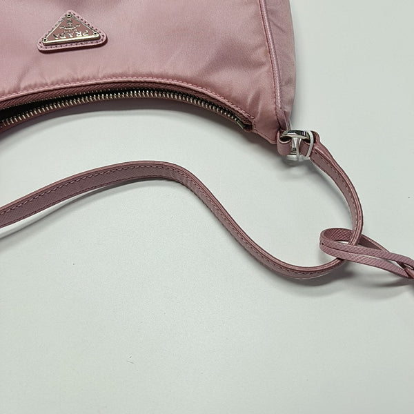Re-Edition2000 Nylon Pink
