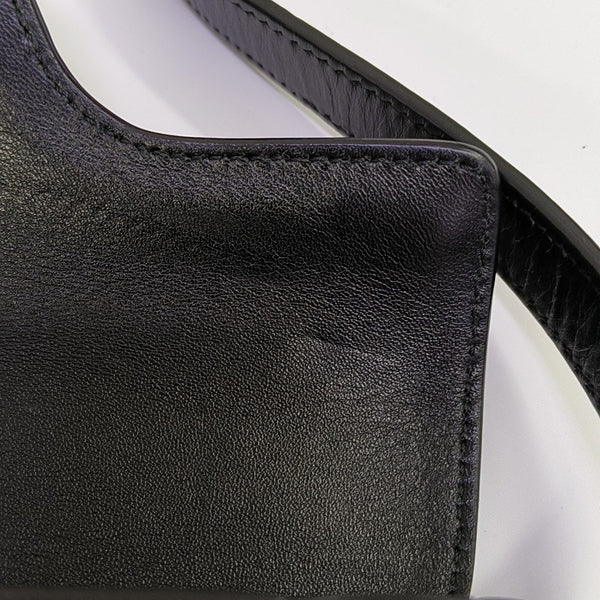 16 Small Calfskin Black