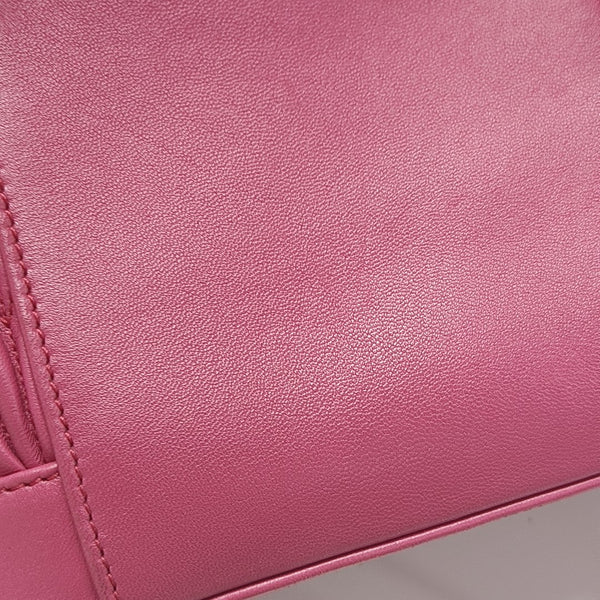 Quilted Lambskin Shoulder Bag Red