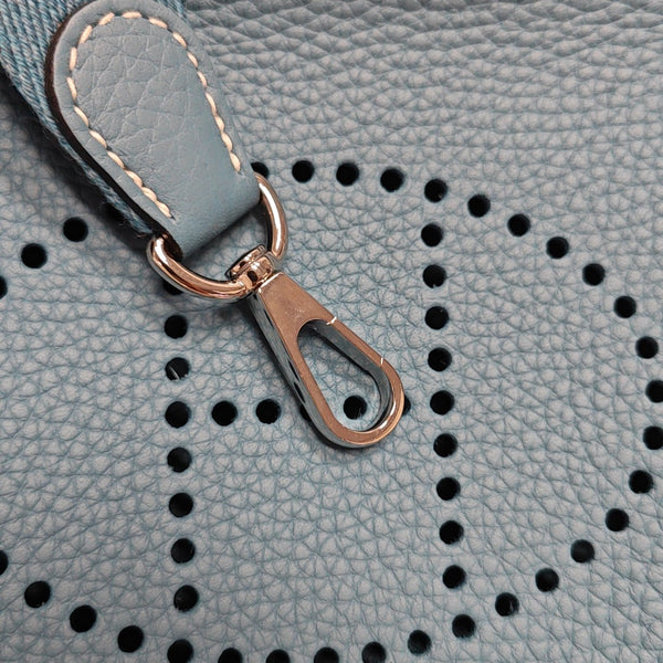 Evelyne 17 Clemence Blue