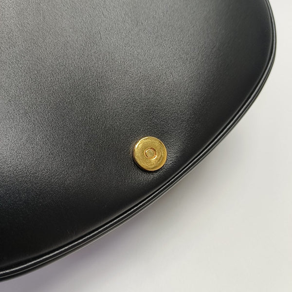 Authenticated pre-owned Bobby Medium Calfskin Black - Shoulder Bag at Looply