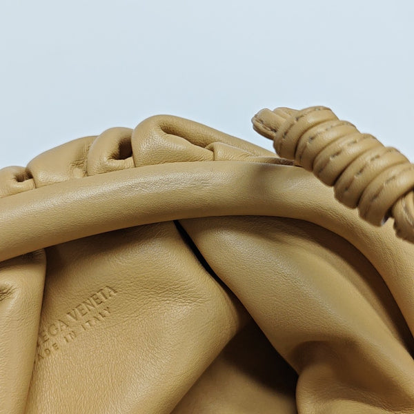 The Pouch Mini Calfskin Beige