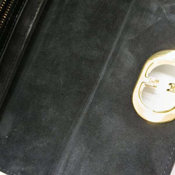 Bobby Medium Calfskin Black