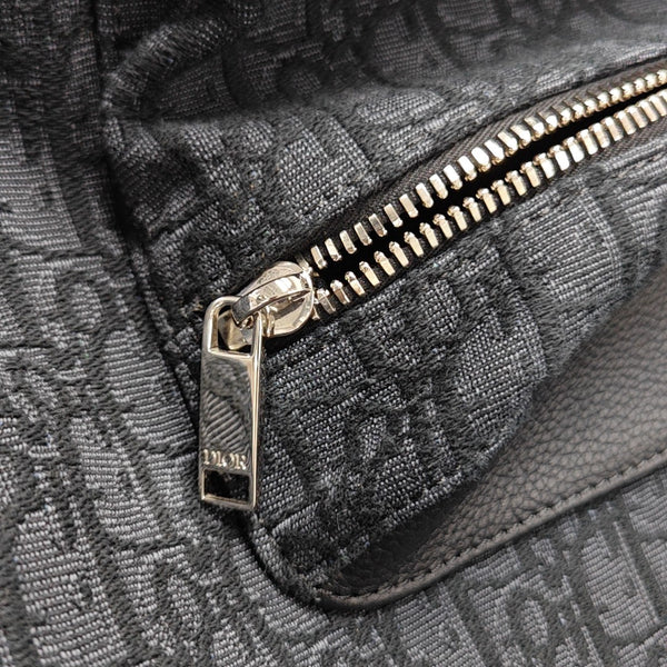 Rider Oblique Canvas Black