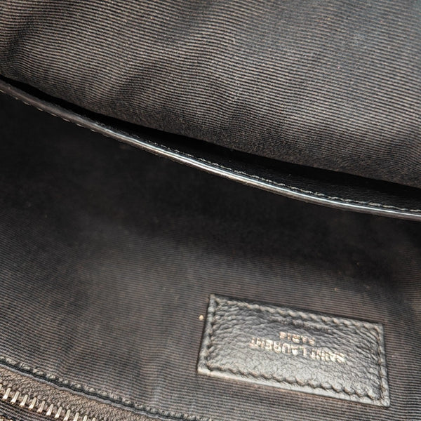 NIKI Large Chevron Calfskin Black