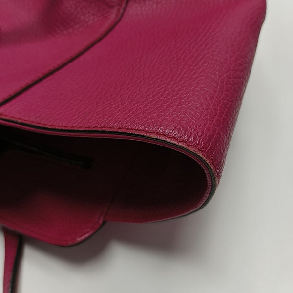 Swing Medium Calfskin Red