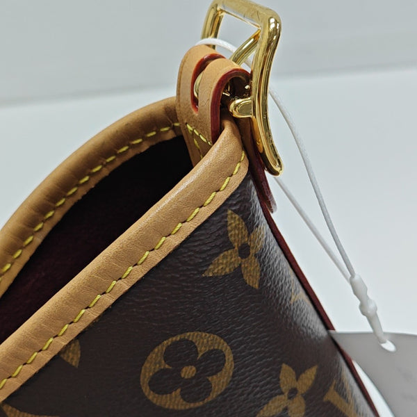 CARRYALL PM Monogram Coated Canvas Brown