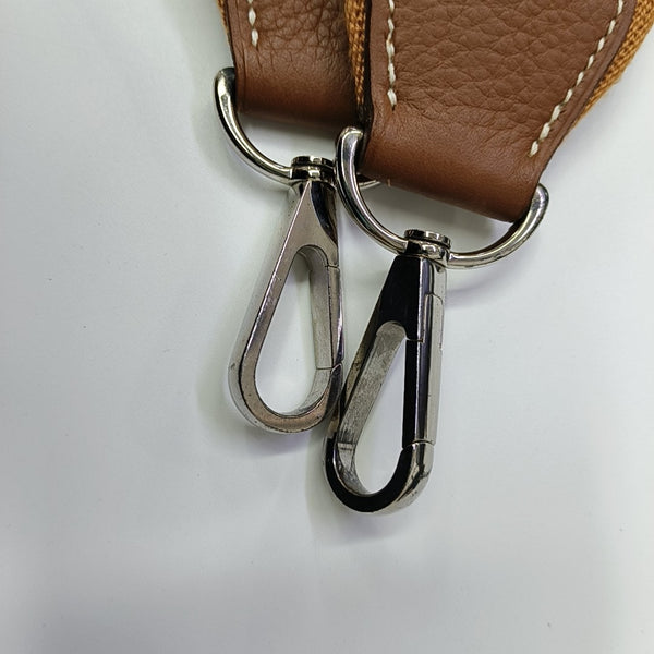 Evelyne 40 Clemence Brown