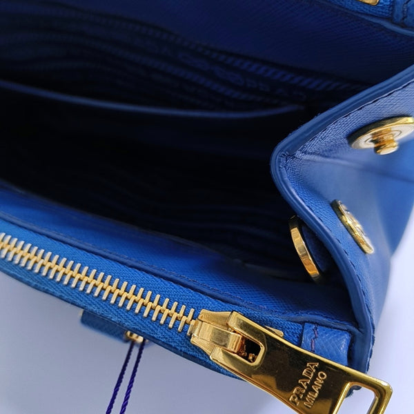 Authenticated pre-owned Galleria Saffiano Calfskin Blue - Shoulder Bag at Looply