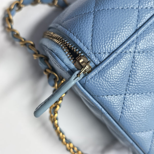 VANITY CASE Small Quilted Grained Calfskin Blue