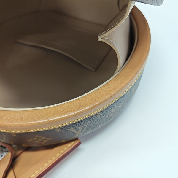 BOITE CHAPEAU PM Monogram Coated Canvas Brown