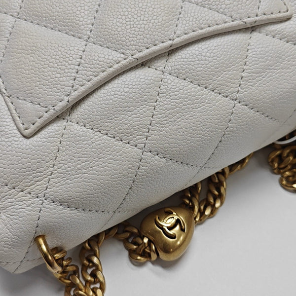 CLASSIC FLAP Small Quilted Grained Calfskin White